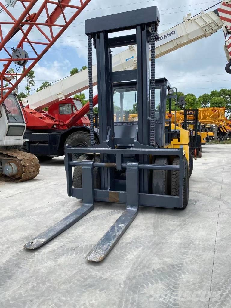 Komatsu FD 160 Dieselstapler