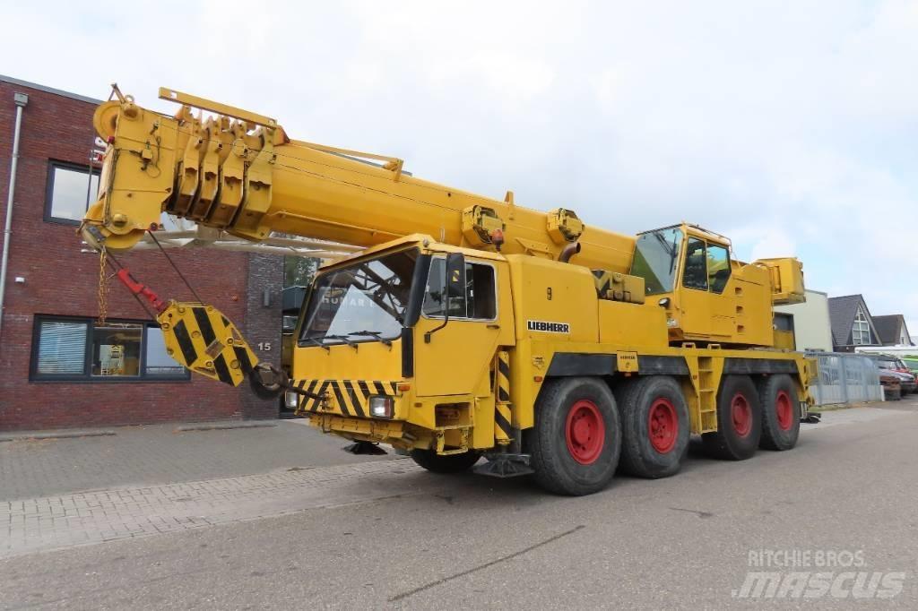 Liebherr LTM 1070-1 All-Terrain-Krane