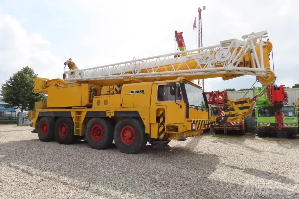 Liebherr LTM 1070-1 All-Terrain-Krane