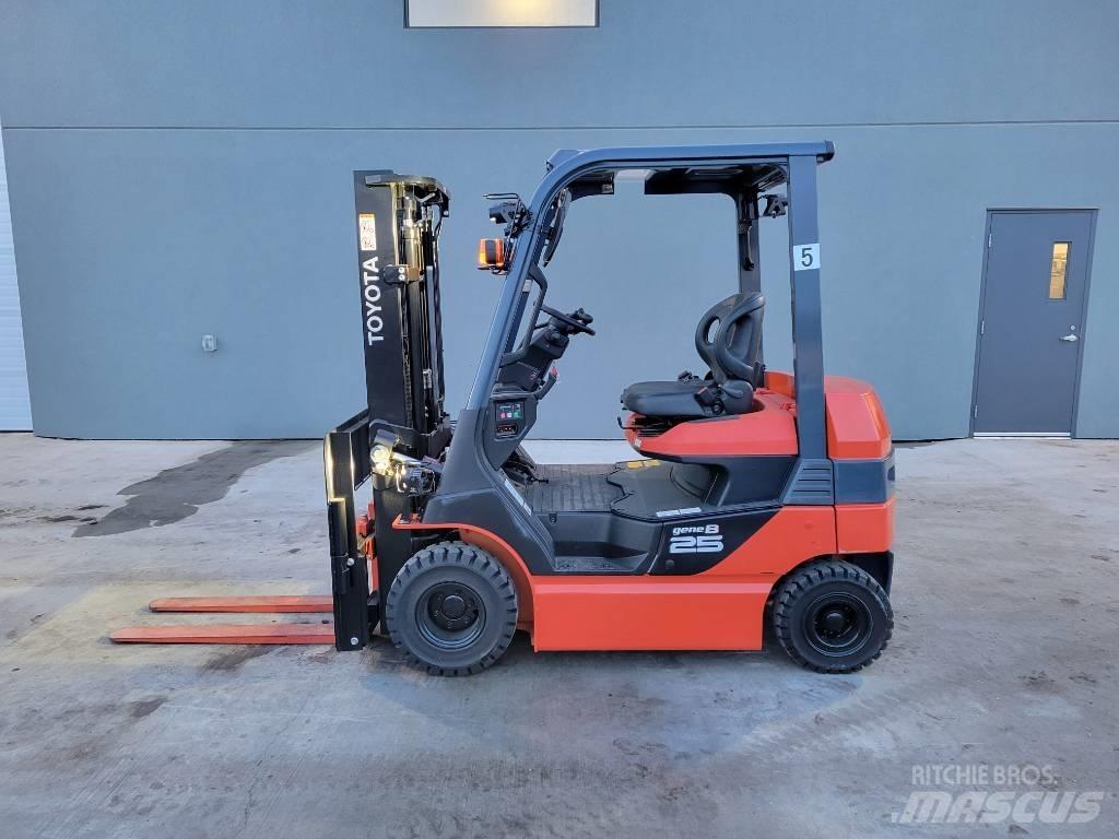 Toyota 8FB25 Elektrostapler