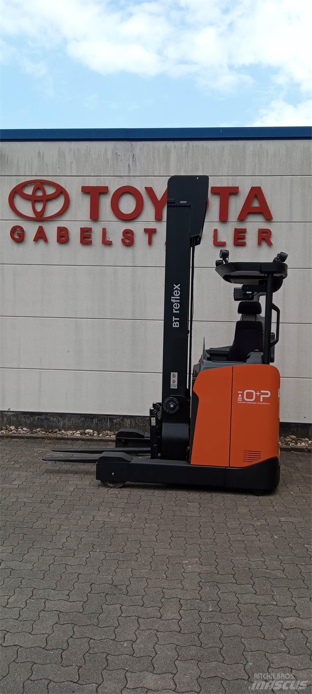 Toyota RRE 160H Schubmaststapler