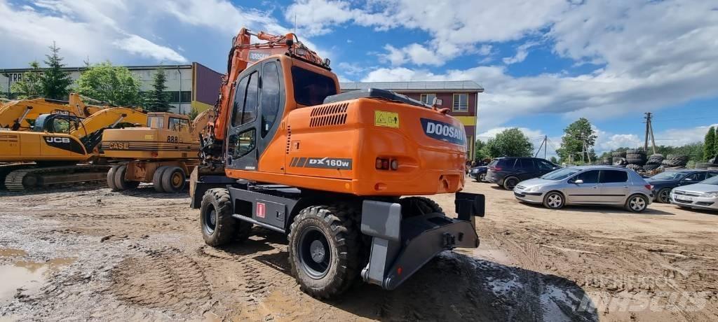 Doosan DX 160 W Mobilbagger