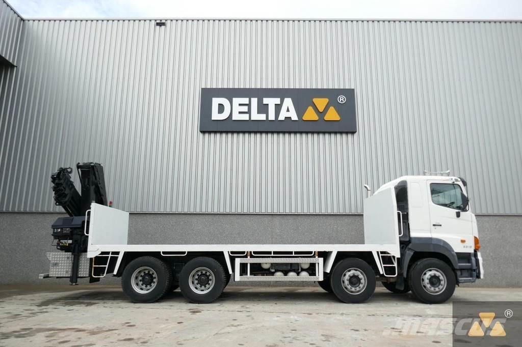 Hino 700FY crane Andere Fahrzeuge