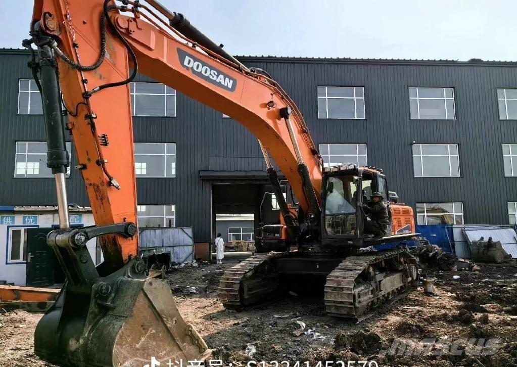 Doosan DX 500 LC Raupenbagger