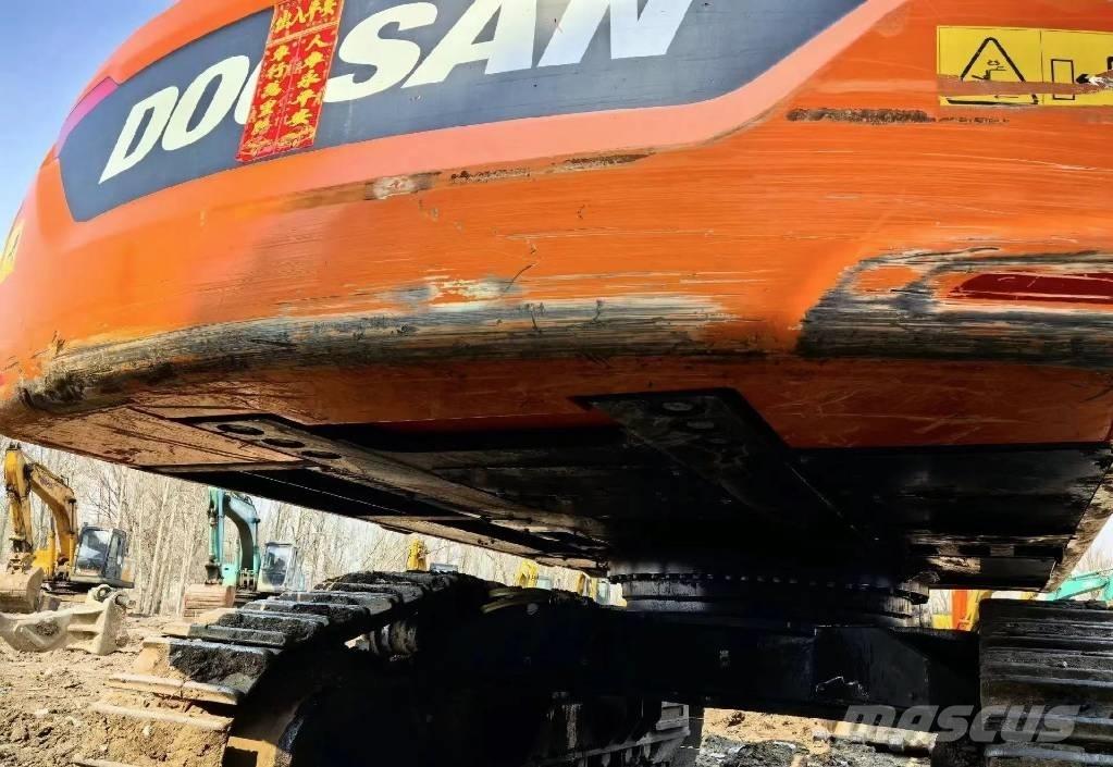 Doosan DX 500 LC Raupenbagger