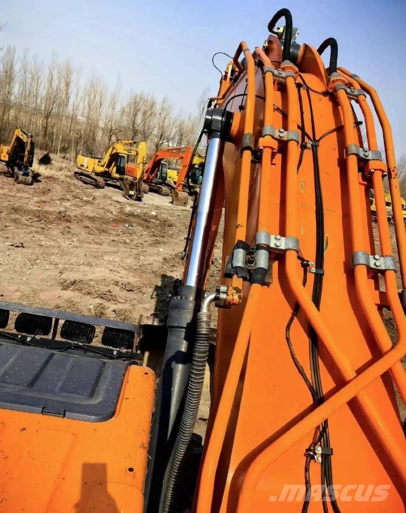 Doosan DX 500 LC Raupenbagger