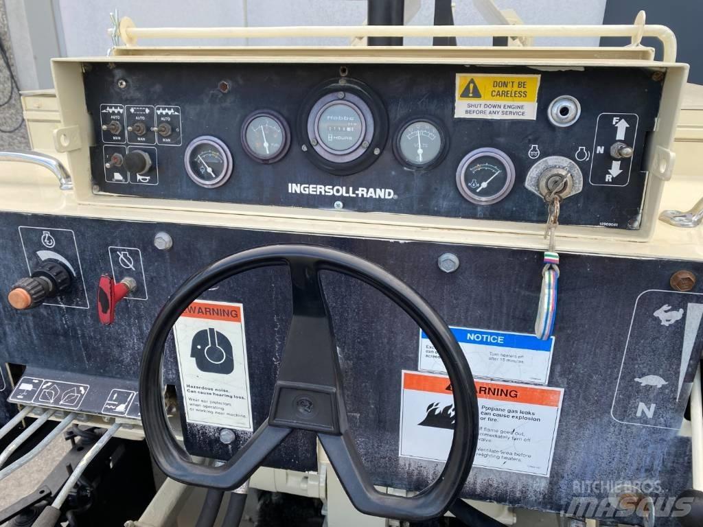 Ingersoll Rand 340T Strassenfertiger