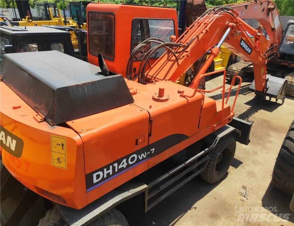 Doosan 140 W Mobilbagger