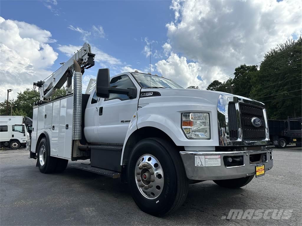 Ford F750 Kommunal-Sonderfahrzeuge
