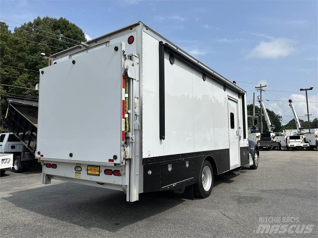 Peterbilt 337 Andere Fahrzeuge