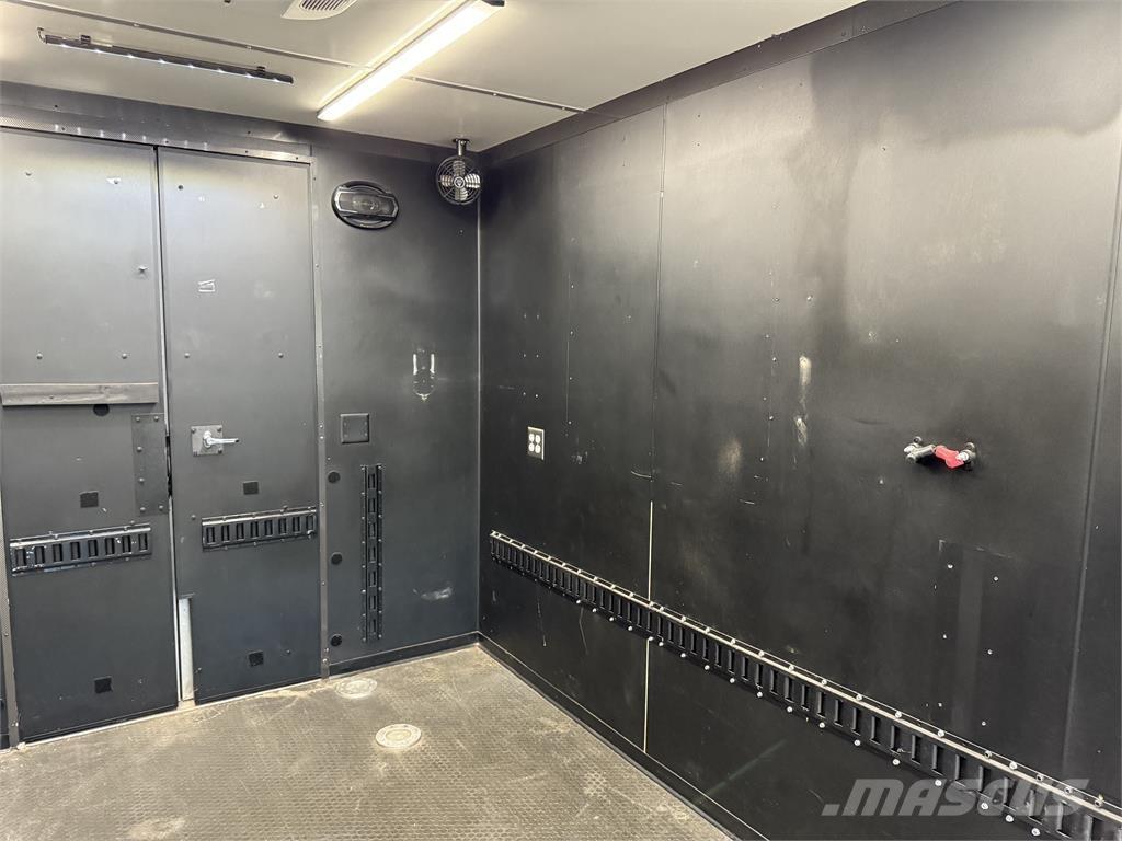 Peterbilt 337 Andere Fahrzeuge
