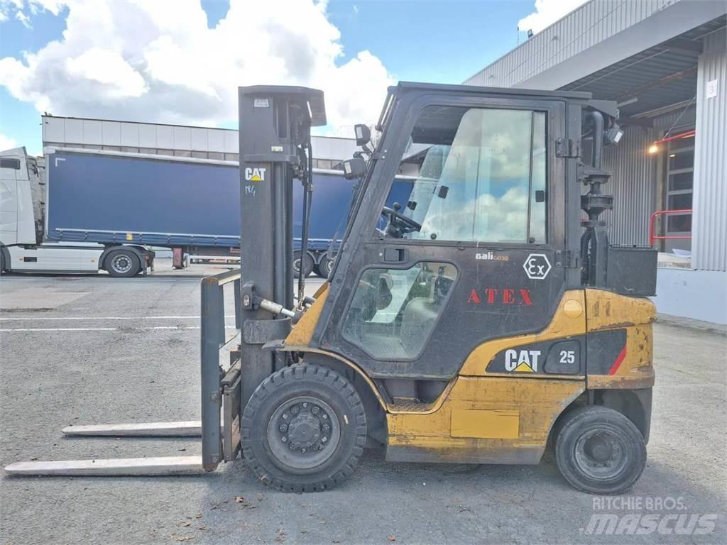 CAT DP25NT Andere Gabelstapler