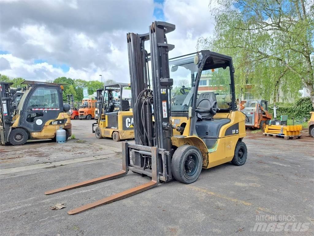 CAT GP25N Andere Gabelstapler