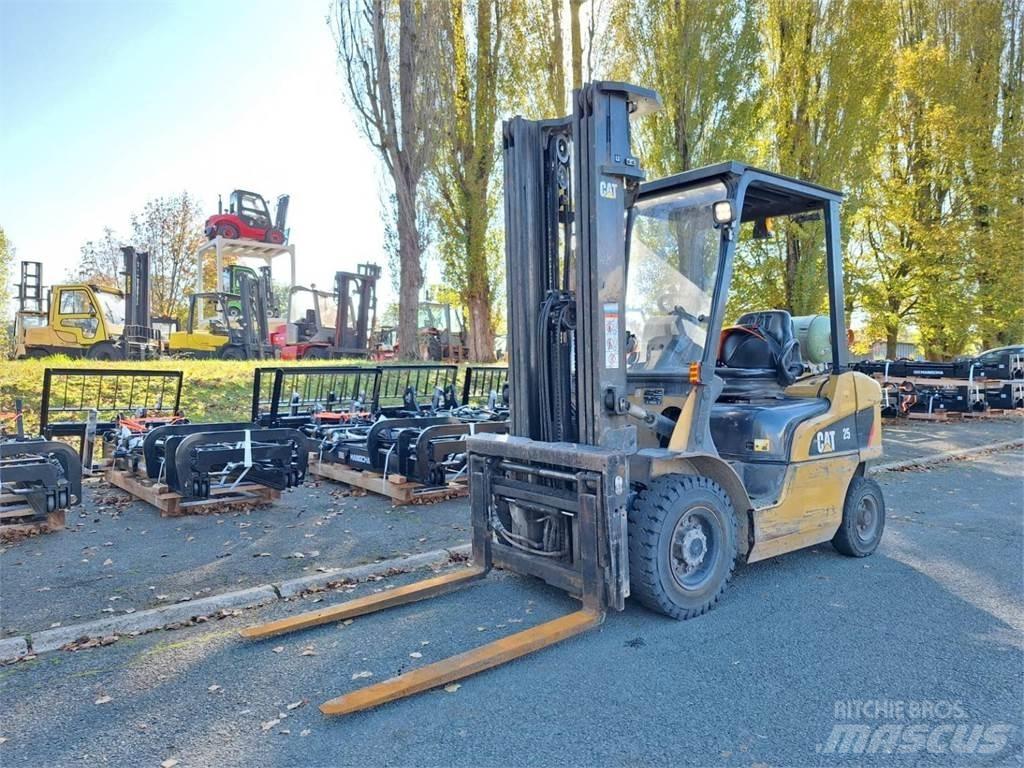 CAT GP25NT Andere Gabelstapler