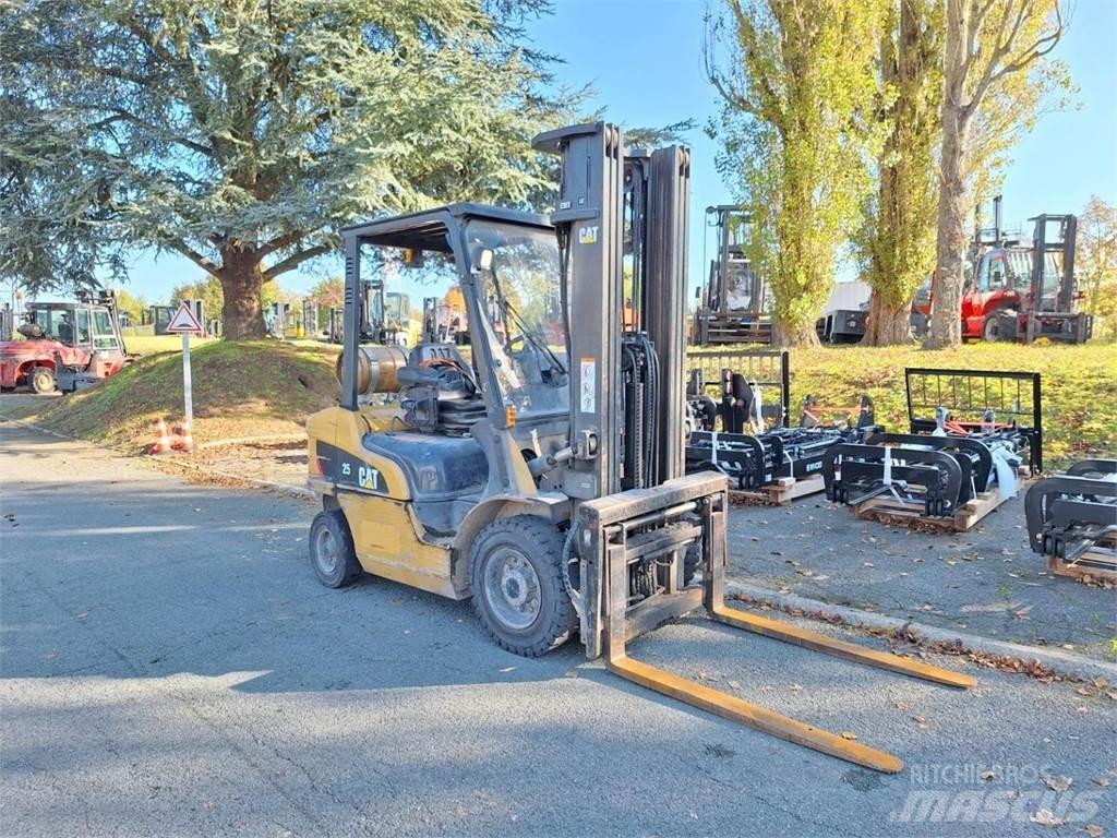 CAT GP25NT Andere Gabelstapler