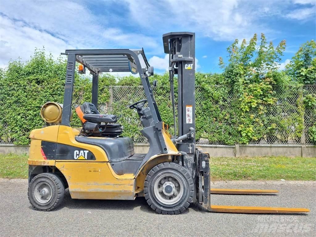 CAT GP25NTD Andere Gabelstapler