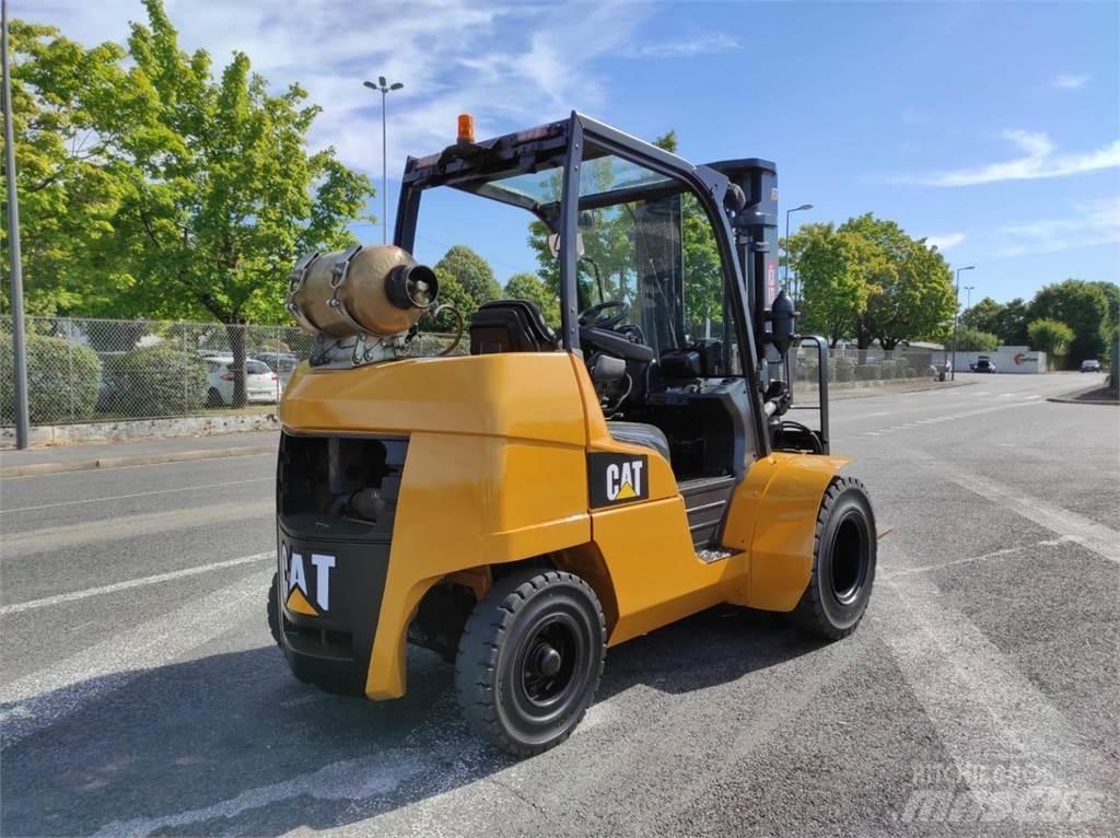 CAT GP40N Andere Gabelstapler