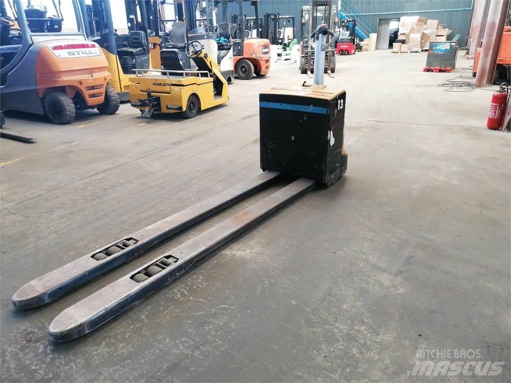 CAT NPP20N2 Deichselstapler