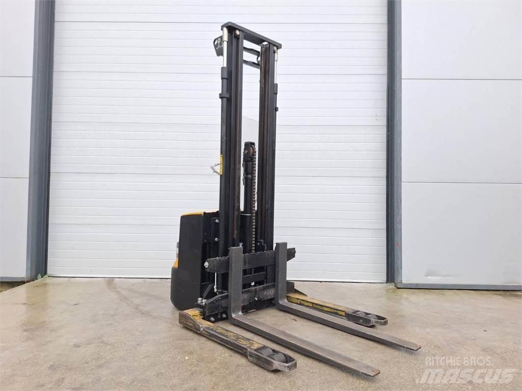 CAT NSP16N2S Andere Gabelstapler
