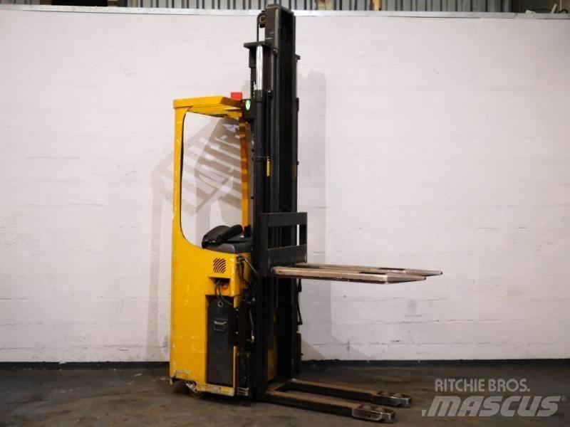 CAT NSR16K Selbstfahrstapler