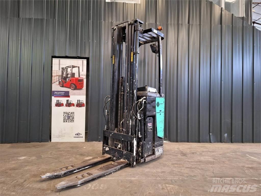 CAT NSR16N Selbstfahrstapler