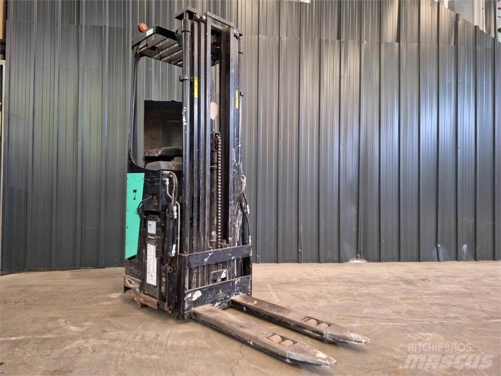 CAT NSR16N Selbstfahrstapler