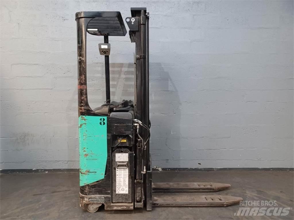 CAT NSR16N Selbstfahrstapler