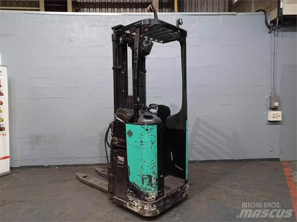CAT NSR16N Selbstfahrstapler