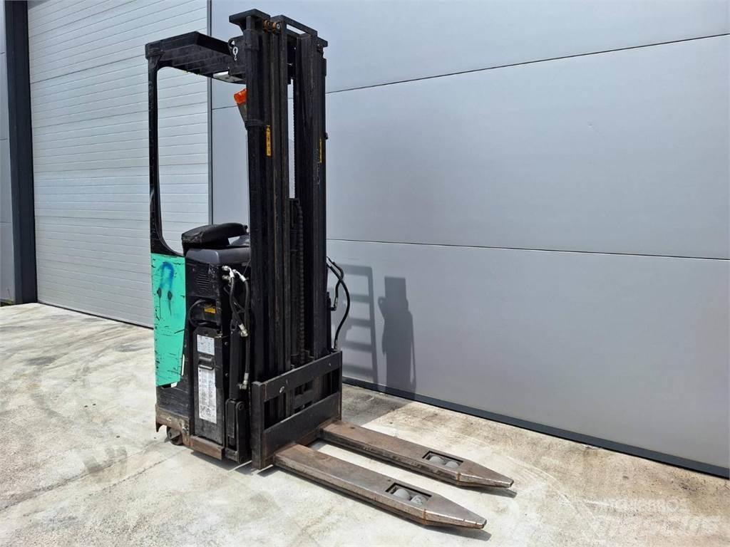 CAT NSR16N Selbstfahrstapler