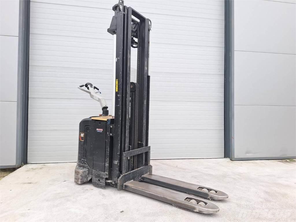 CAT NSV16Ni Deichselstapler