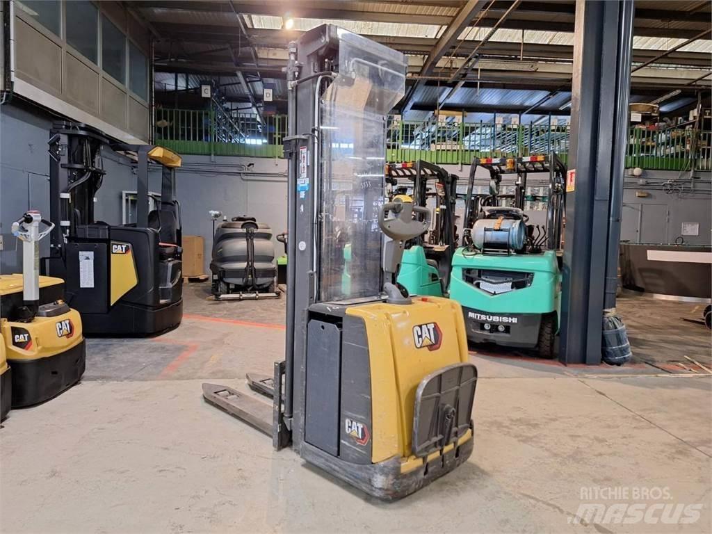 CAT NSV16P Selbstfahrstapler