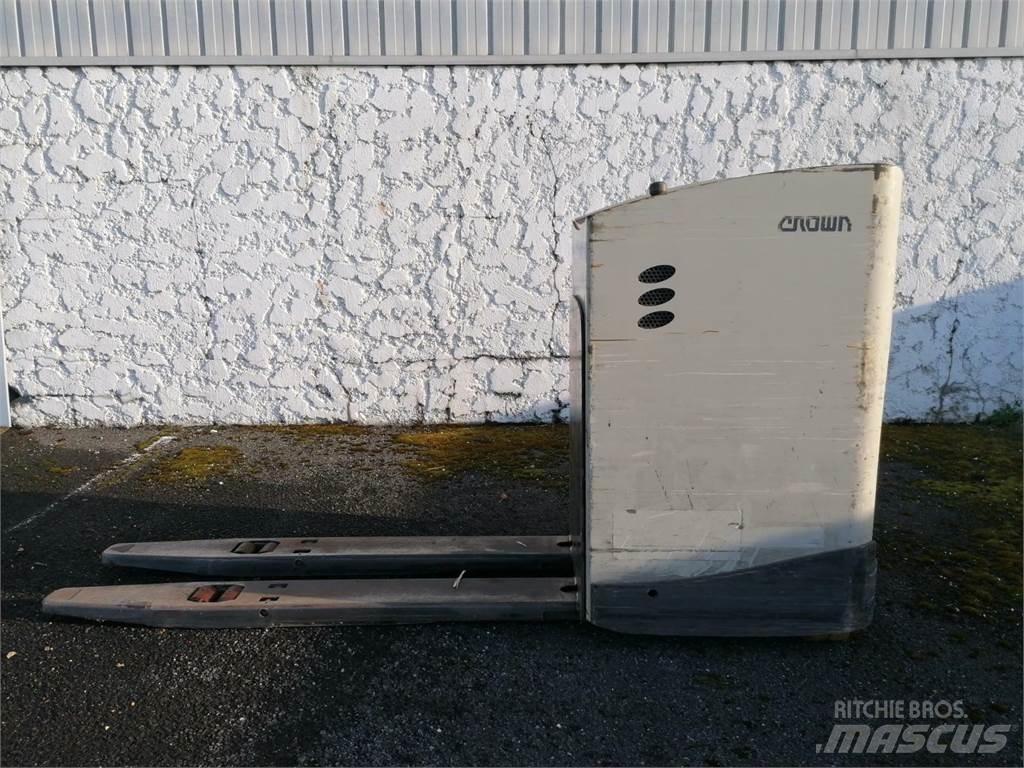 Crown RT4000 Selbstfahrstapler