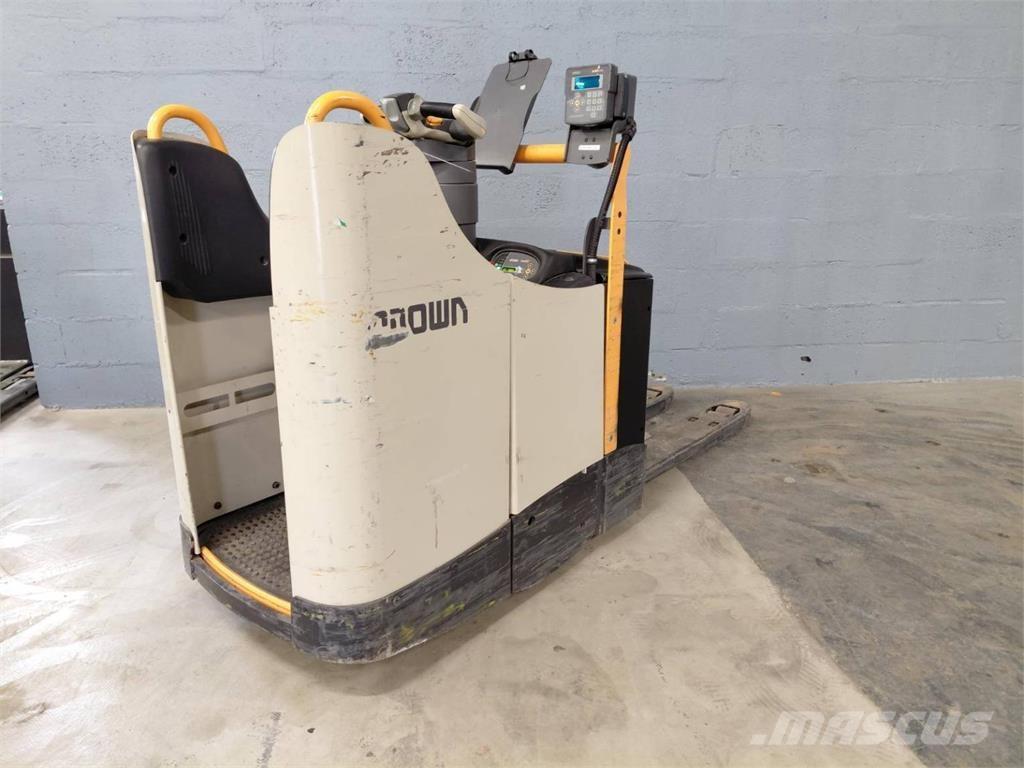 Crown WT3040 Selbstfahrstapler