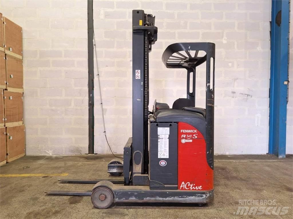 Fenwick R14S Schubmaststapler