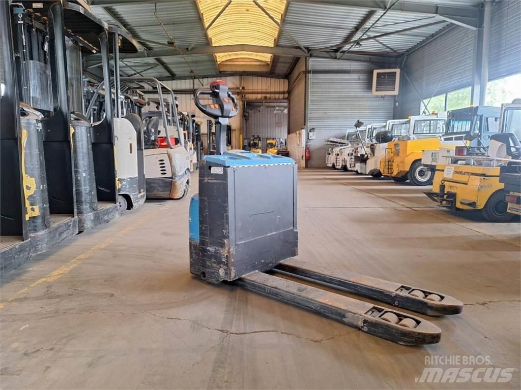 Heli CBD20-150 Deichselstapler