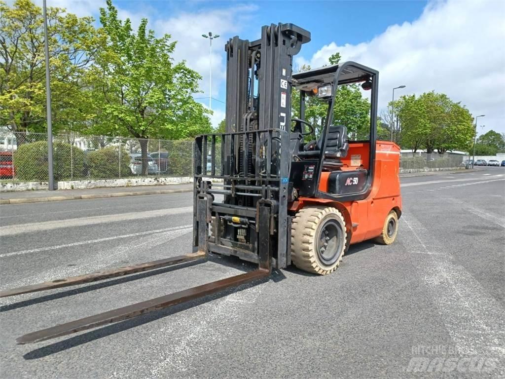 Heli CPD50 Andere Gabelstapler