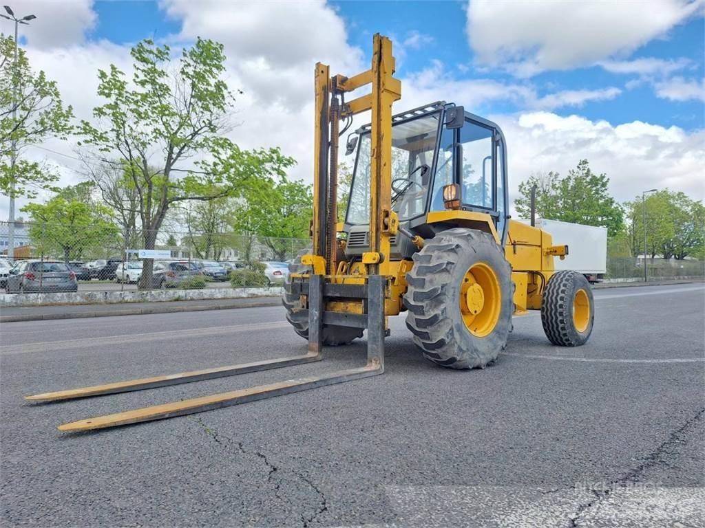 JCB 930-2 Geländestapler