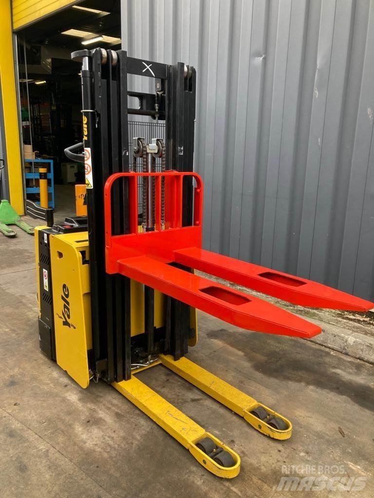 Yale MS12X Handhubwagen