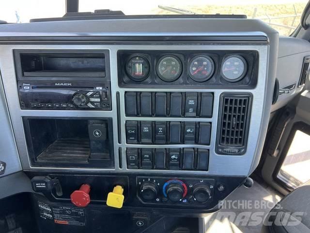 Mack PINNACLE Andere Transporter