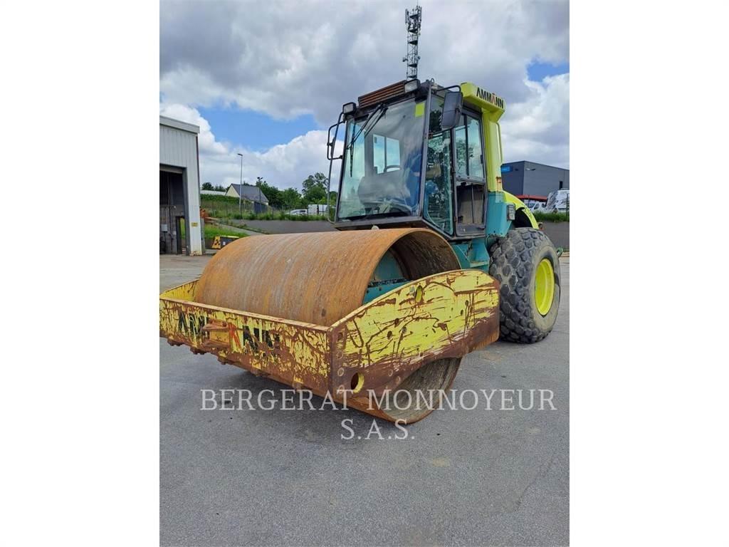 Ammann ASC130D Erdbauwalzen