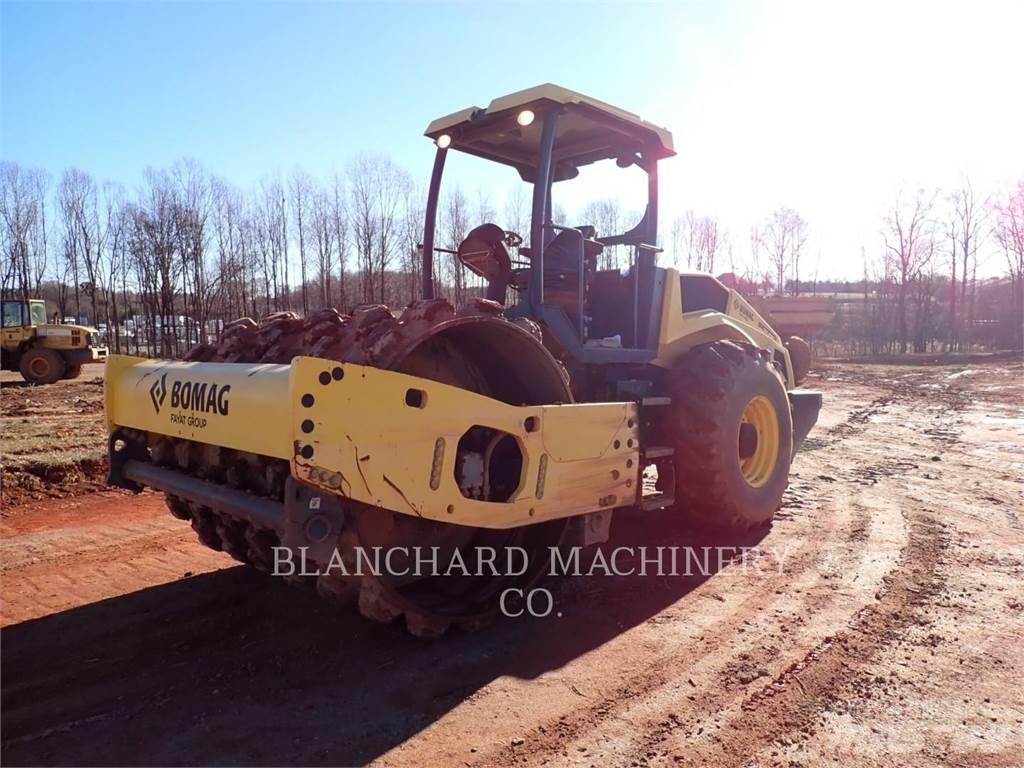 Bomag BW211PHD-5 Erdbauwalzen