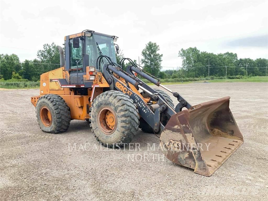 CASE 621 Radlader