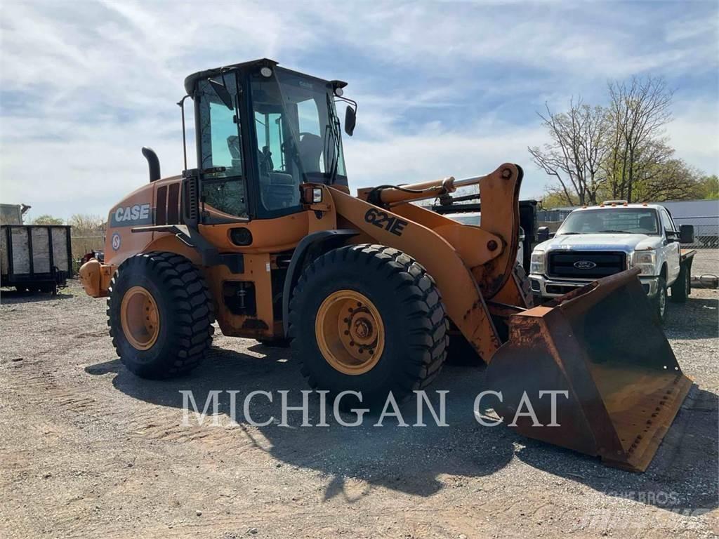 CASE 621E Radlader