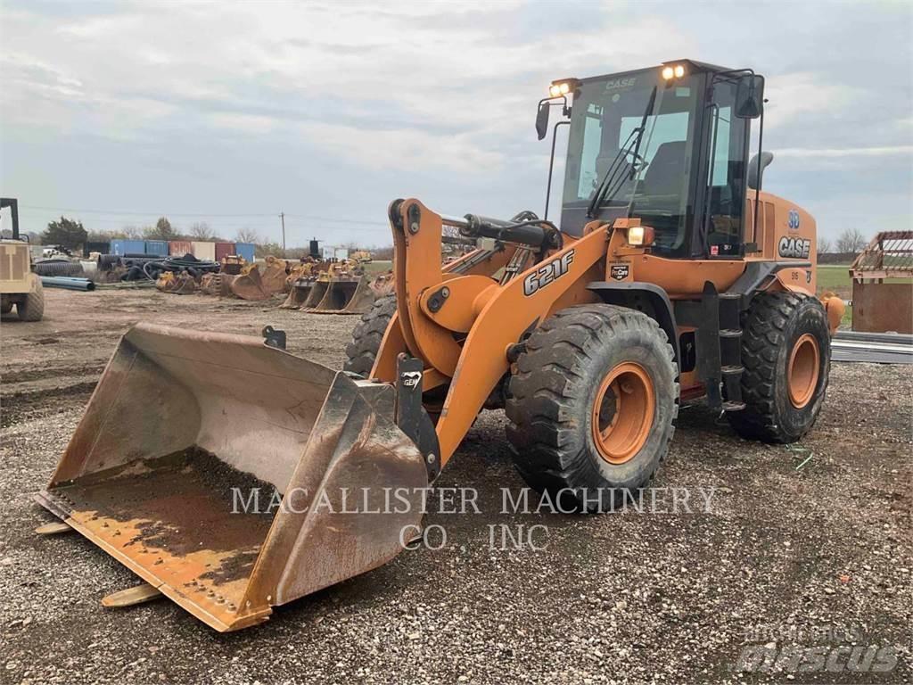 CASE 621F Radlader