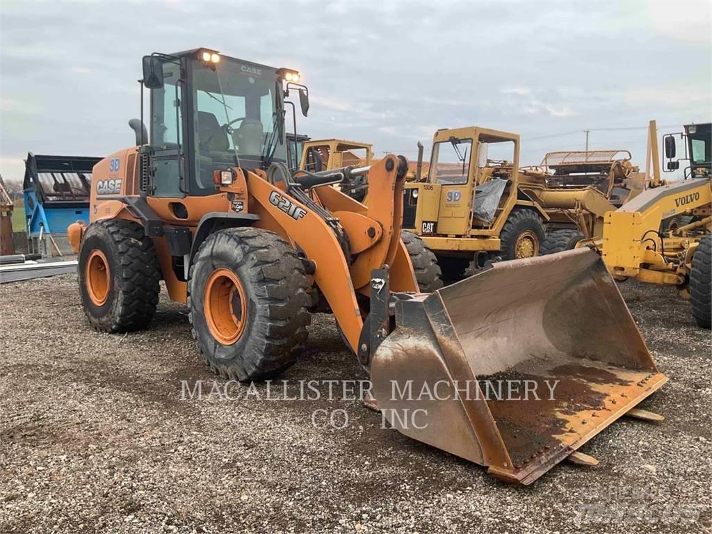 CASE 621F Radlader