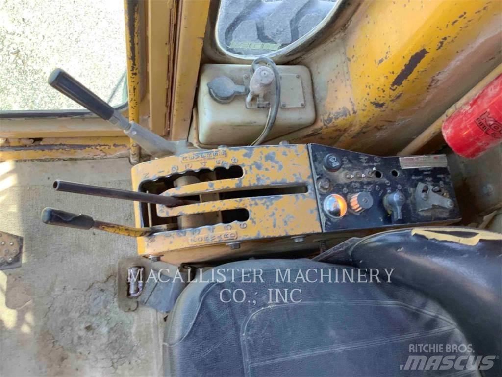 CAT 120 G Grader