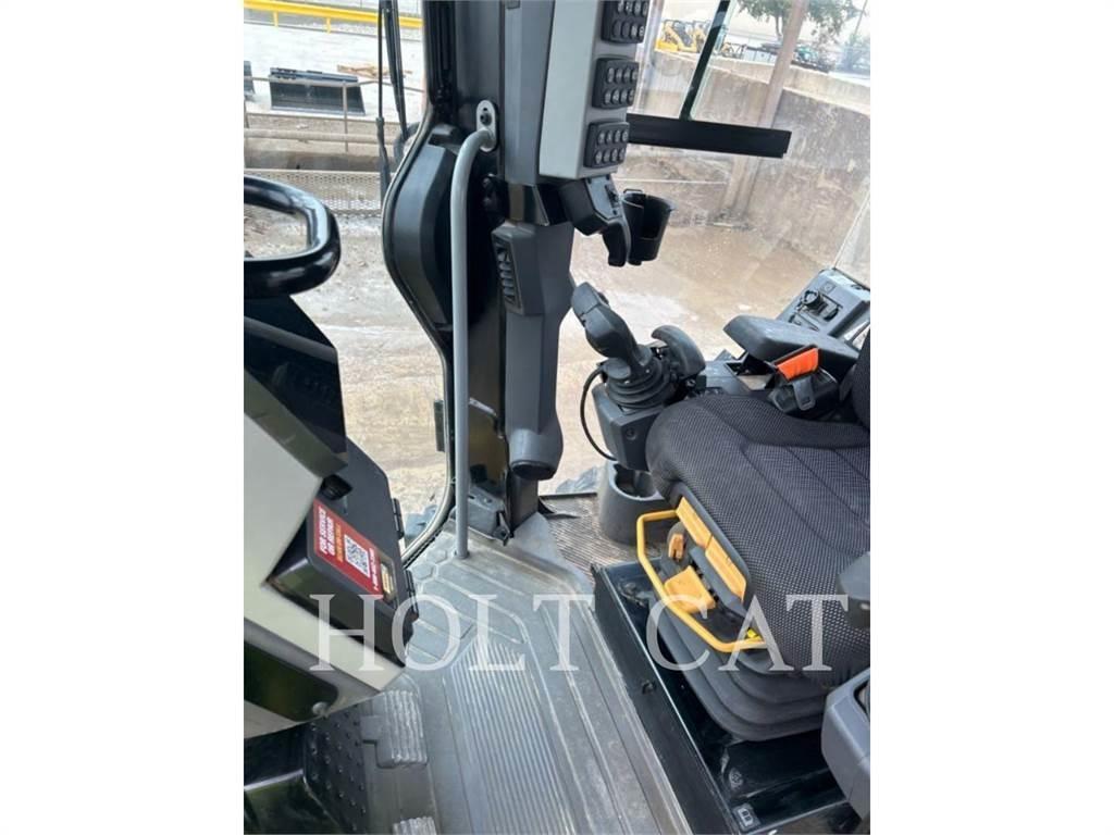 CAT 120 JOY Grader