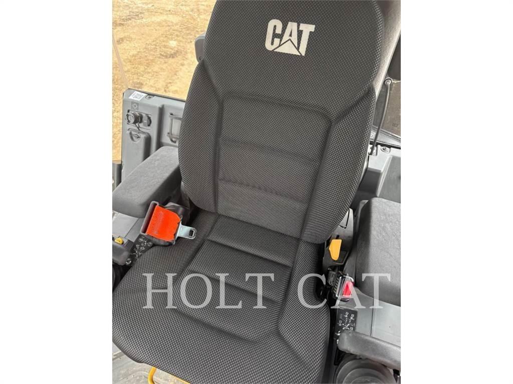 CAT 120 JOY Grader