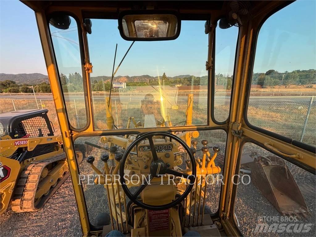 CAT 120G Grader