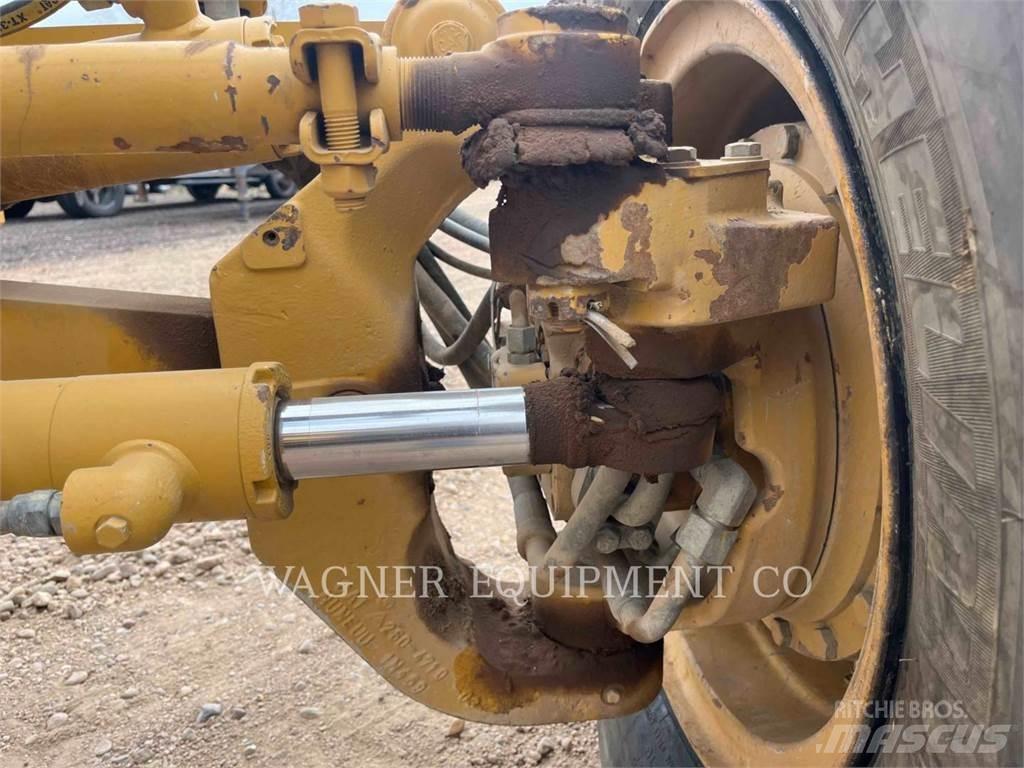 CAT 120M AWD Grader